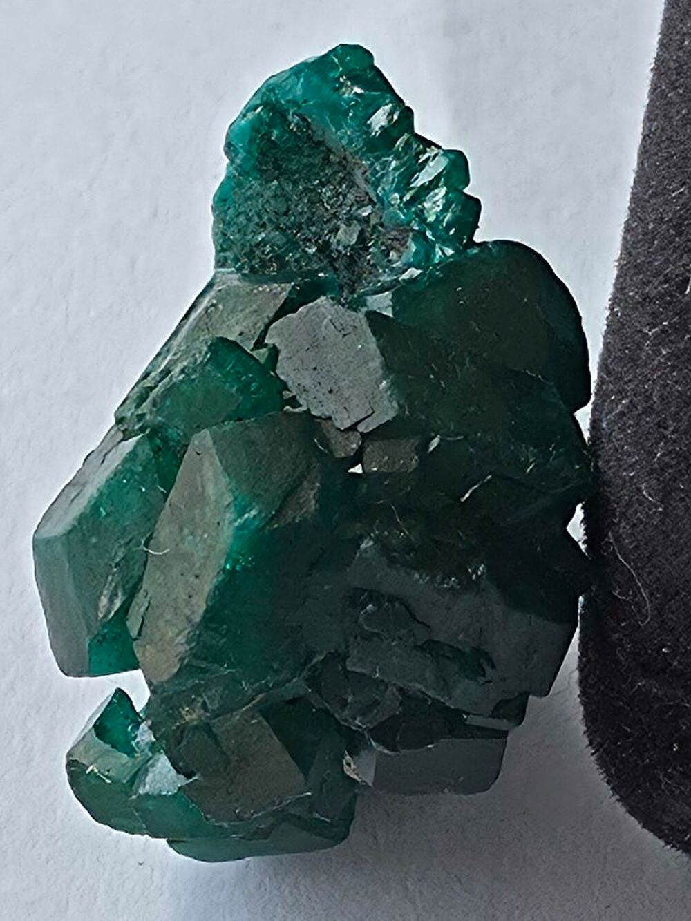 Sp&eacute;cimen Dioptase du Congo-Cristaux vert &eacute;meraude 7g 