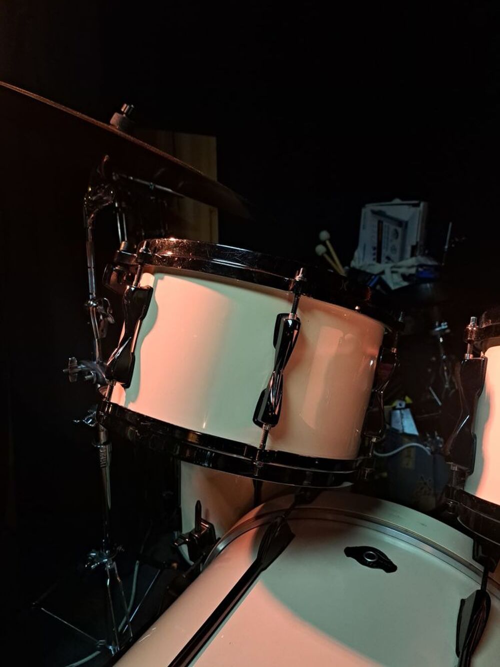 Batterie TAMA Superstar Hyperdrive 6 f&ucirc;ts Sugar White Instruments de musique