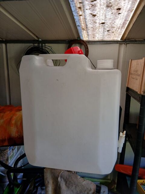 JERRICAN BLANC 10 Breuil-le-Sec (60)