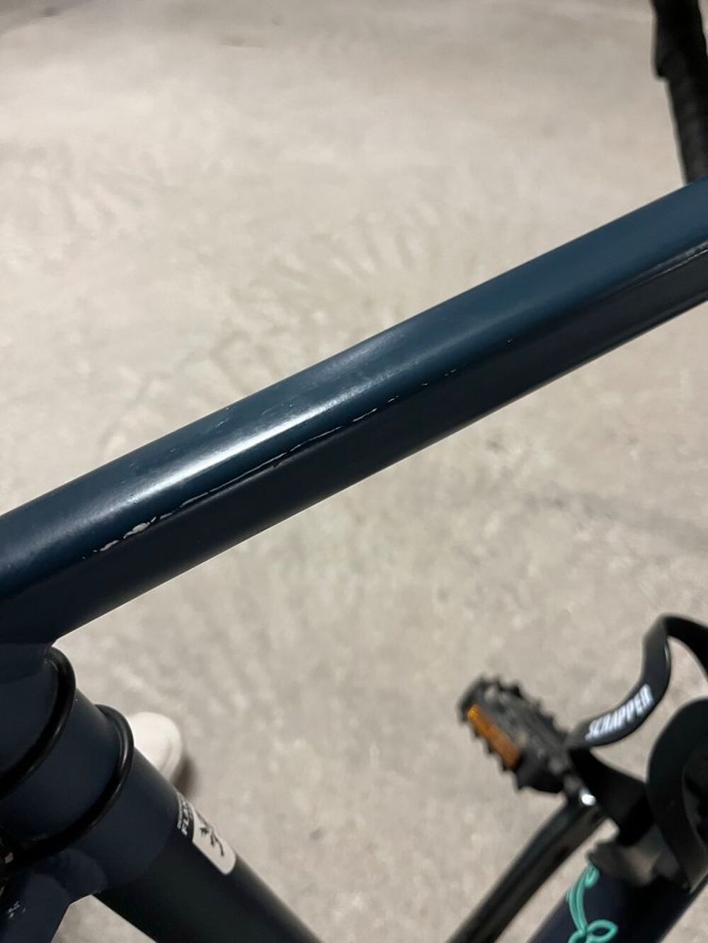 V&eacute;lo route RC Triban 520 - Bon &eacute;tat g&eacute;n&eacute;ral (pneu AR crev&eacute;) Vélos