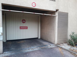  Parking / Garage � louer 12 m�