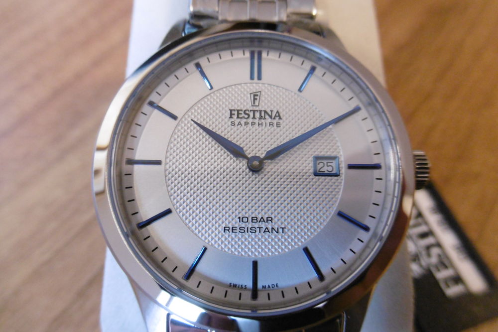 Montre Festina NEUVE jamais port&eacute;e Bijoux et montres