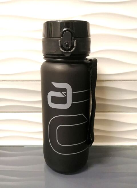 Gourde de sport Andro 750 ml neuve Puteaux (92)