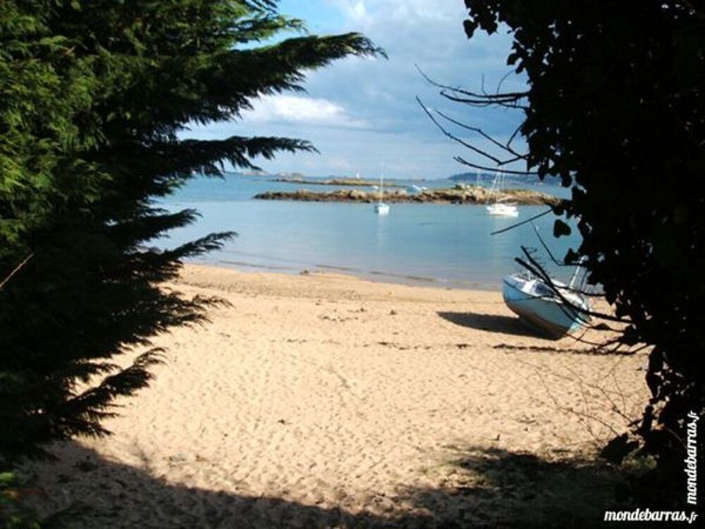   Petite maison à 700 m de la mer proche de Paimpol Vacances  / Offres de location 
