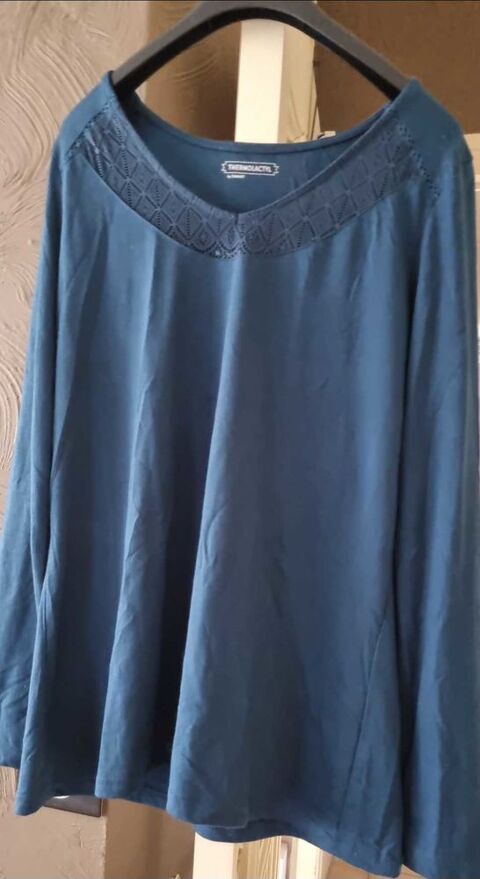 Tee shirt manches longues Damart. Taille M 20 Oullins (69)