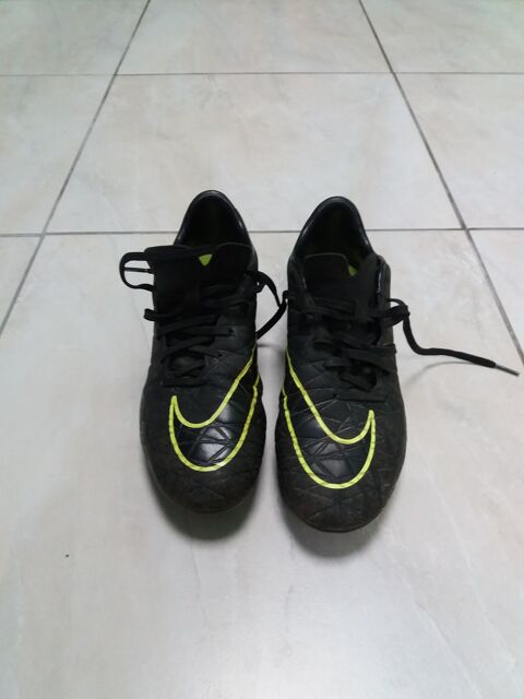 Crampons de foot NIKE TAILLE 40 10 Arveyres (33)