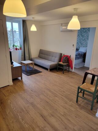  Appartement à louer 2 pièces 35 m²