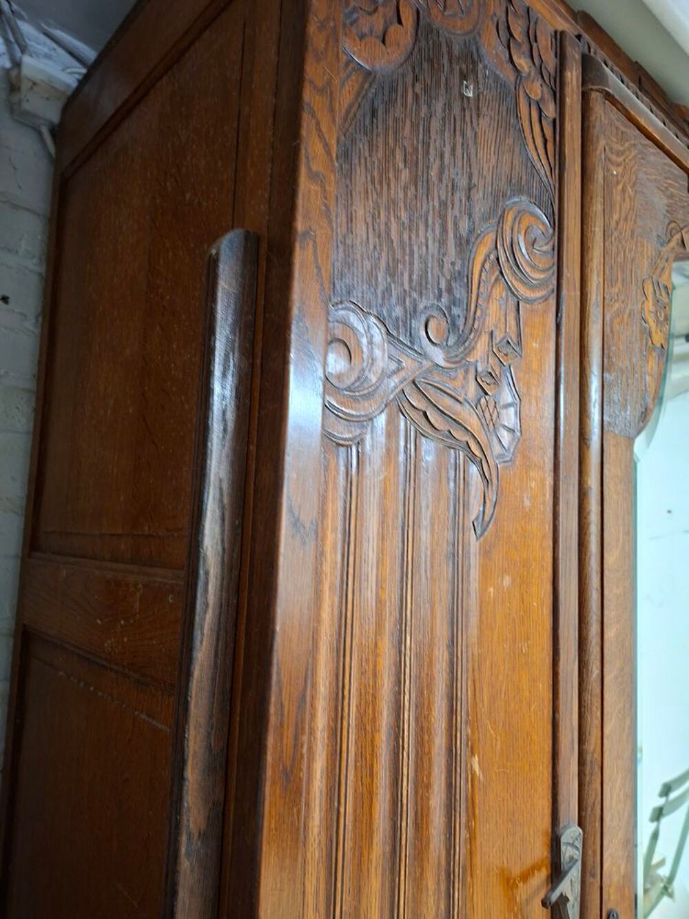 Armoire en bois style art d&eacute;co Meubles