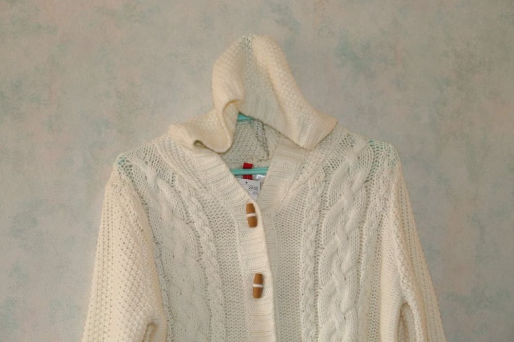 Gilet femme, &eacute;cru avec boutons et poches Vêtements