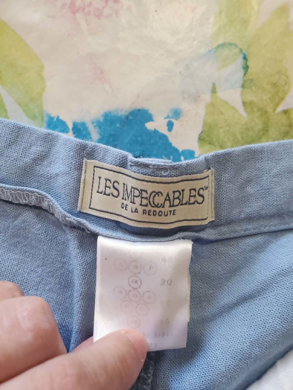 PANTACOURT BLEU LES IMPECCABLES DE LA REDOUTE TAILLE 48 Livres et BD