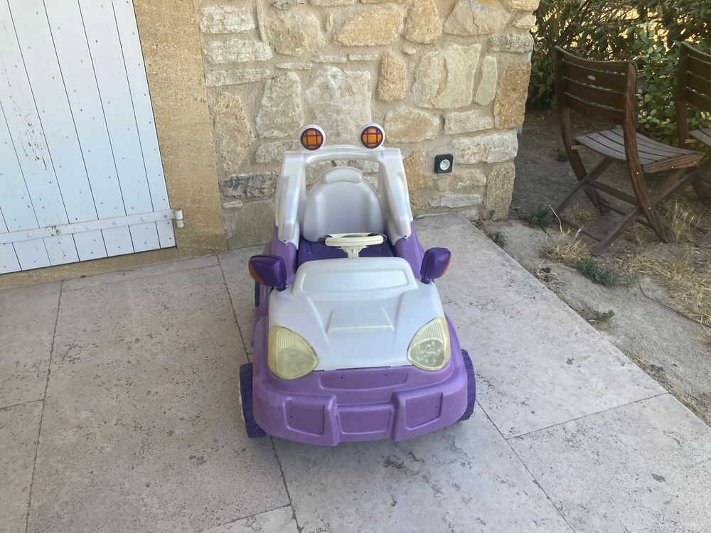 Voiture &eacute;lectrique enfant 4/6ans Jeux / jouets