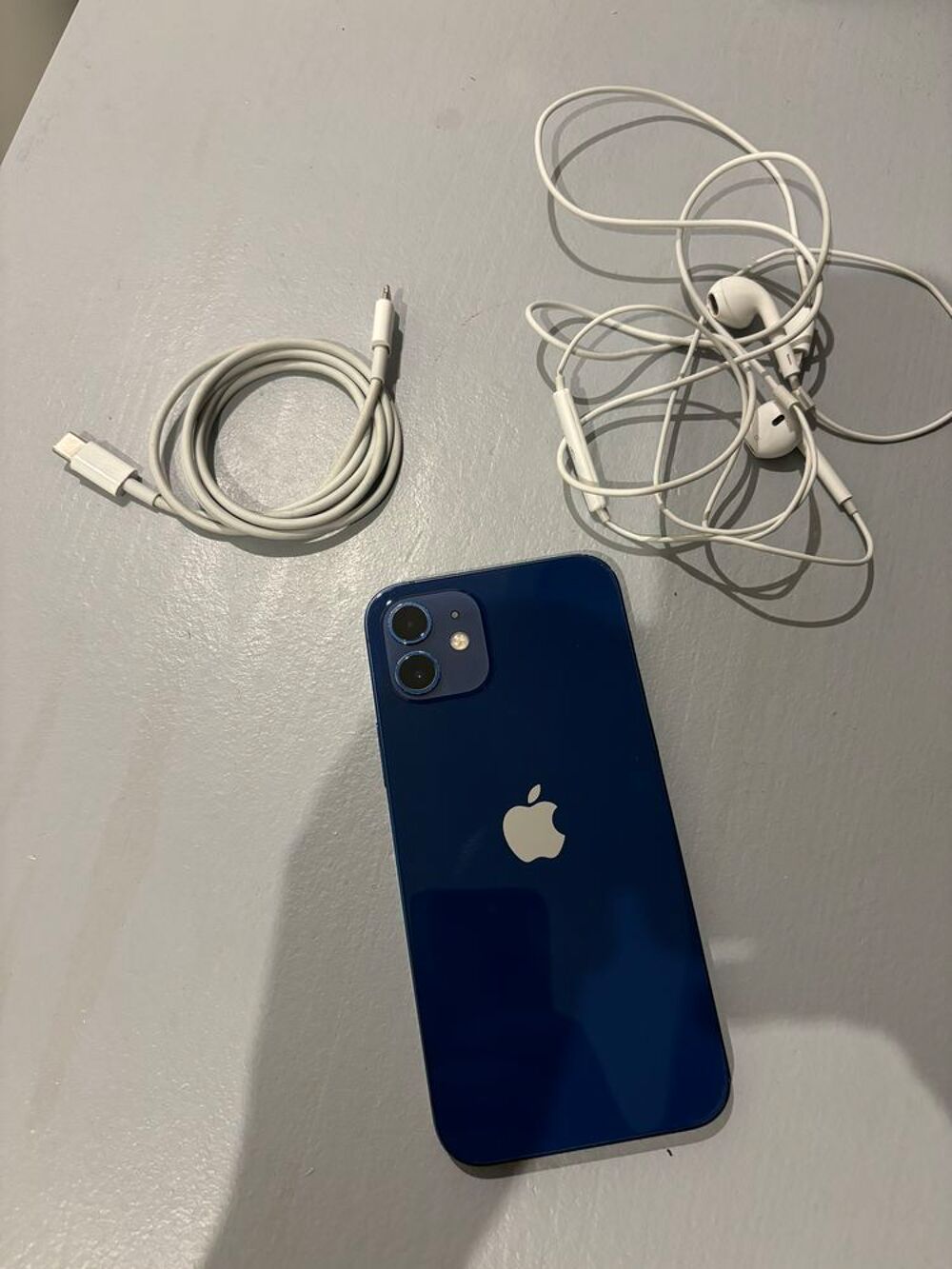 iPhone 12 Téléphones et tablettes