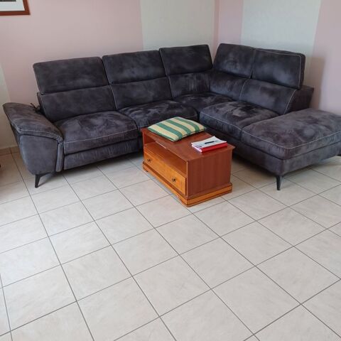 Canap� NEWPORT AD ELEC gris fonc�
Table basse
500 Cinq-Mars-la-Pile (37)