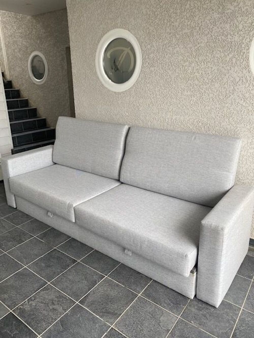 banquette avec ses tiroirs 2.50x0.80x40 coloris grs clair Meubles