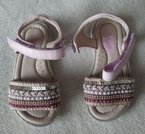 Sandales plates pour BB 13 La Courneuve (93)