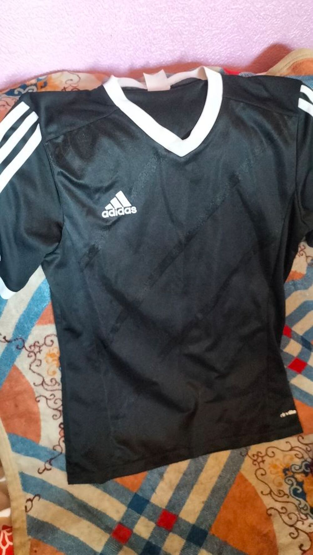 Tea shirt adidas climalite taille S excellent &eacute;tat Vêtements