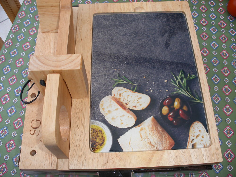 Guillotine &agrave; saucisson Electroménager