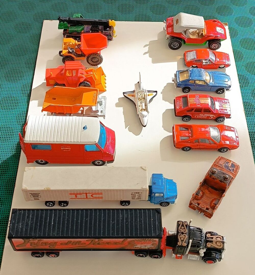 10 VEHICULES MINIATURES, MAJORETTE, CORGI, POLITOYS 