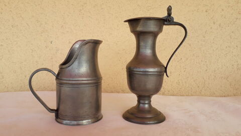 Lot de 2 Pichets en étain
55 Salon-de-Provence (13)