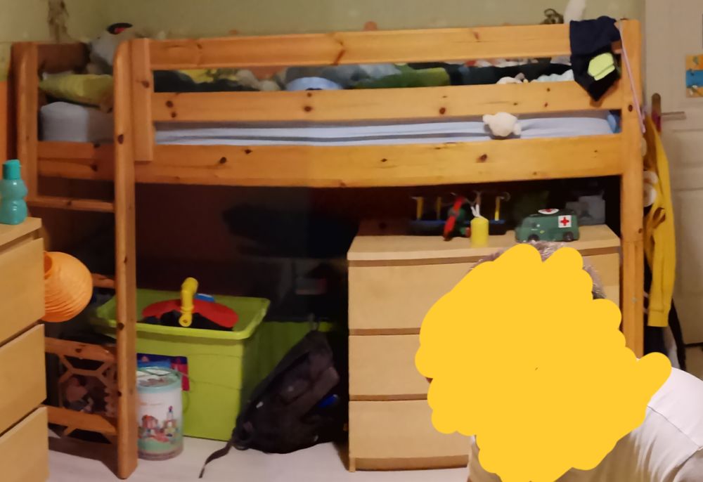 Lit 1 place en pin massif Meubles