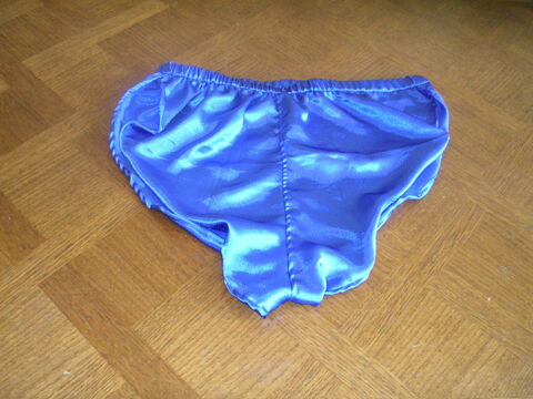 SHORT NYLON/SATIN SEXY TRES ECHANCRES ORIGINAL 26 Mettray (37)