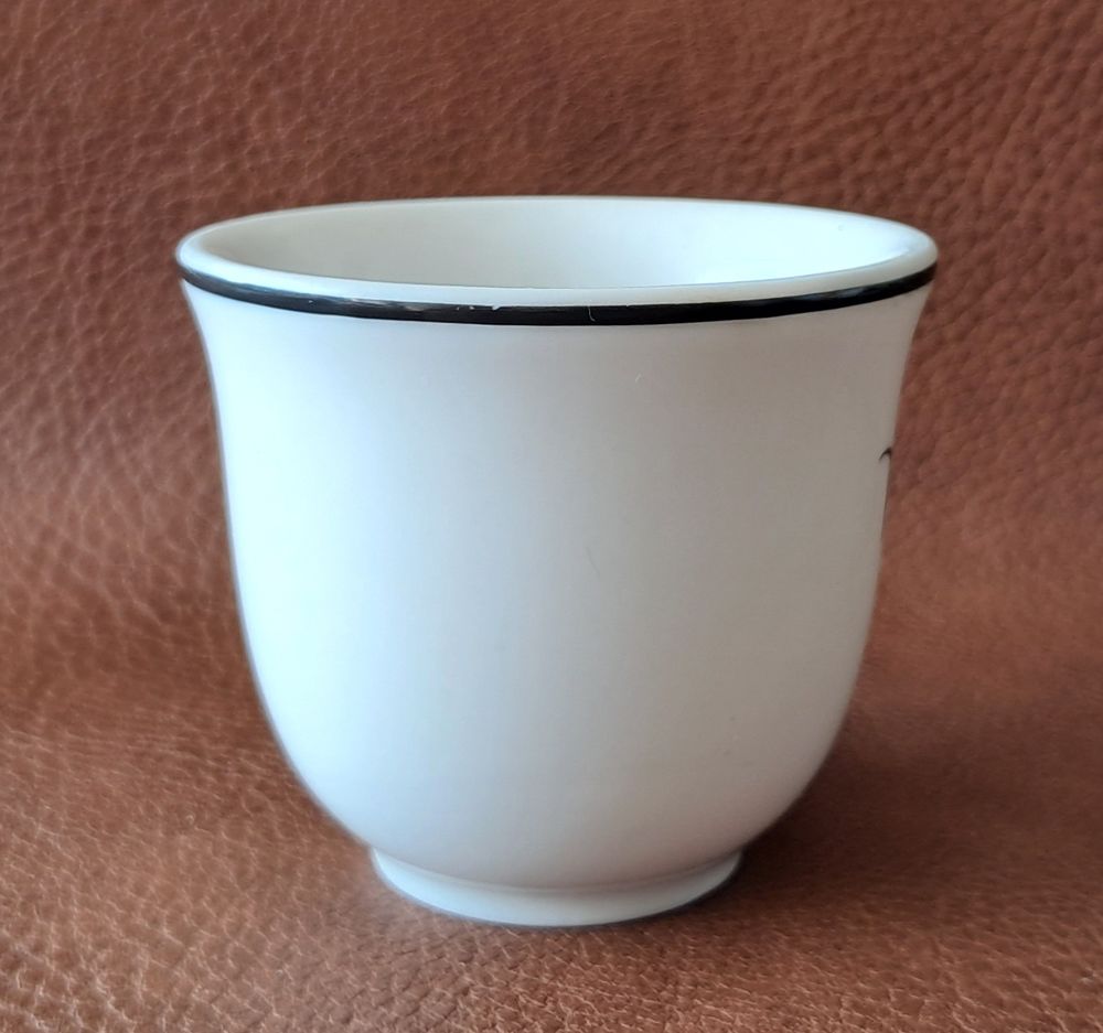 lot de 5 tasses &agrave; caf&eacute; expresso 
marque nespresso 
Cuisine