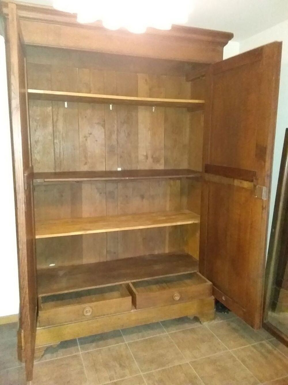 armoire louis Philippe Meubles