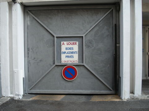  Parking / Garage  louer 13 m