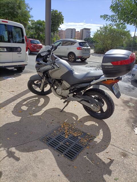 Moto HONDA 2003 occasion Perpignan 66000