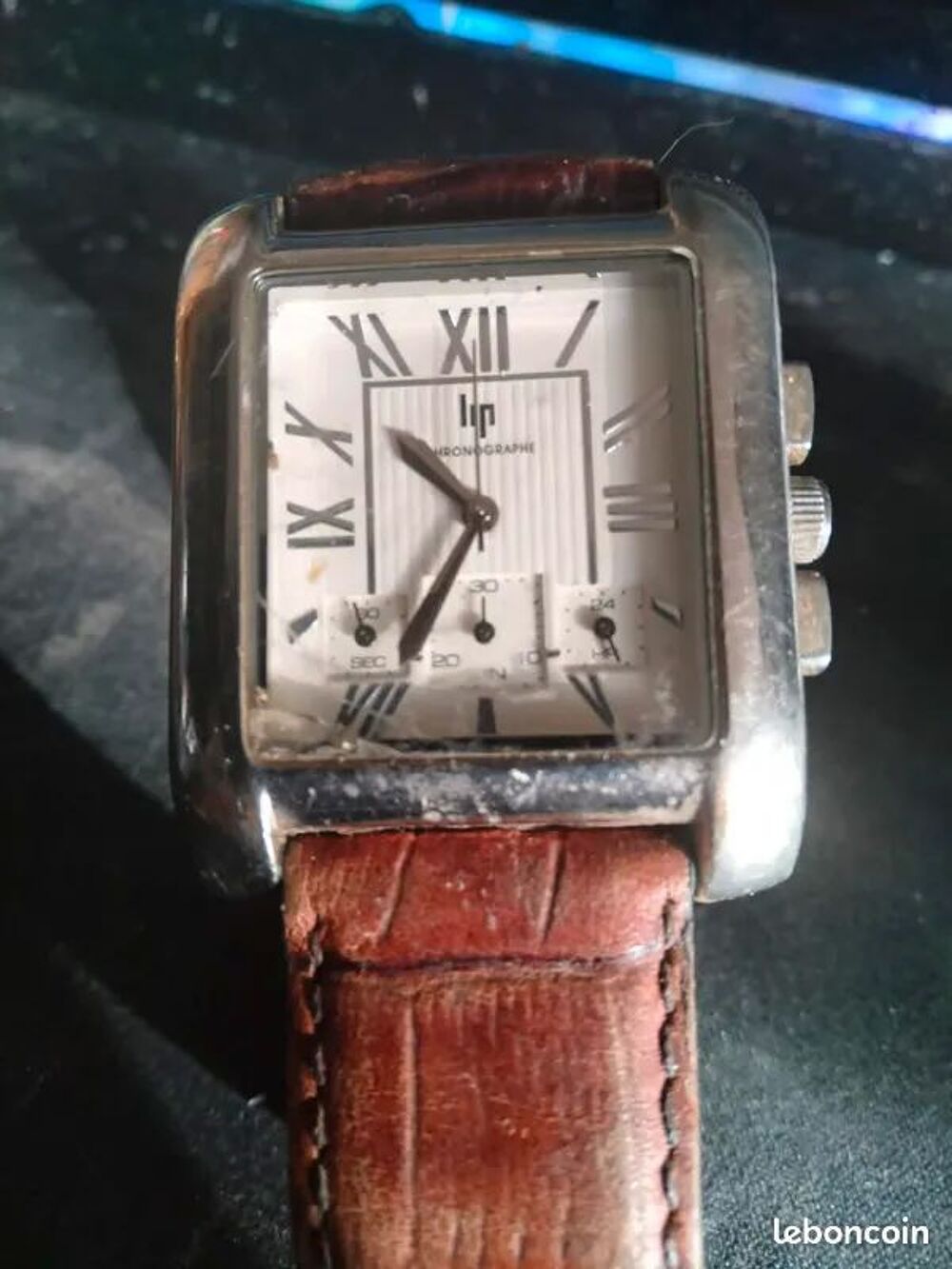 cette lip Bijoux et montres