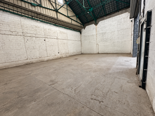 Location Atelier ? entrepôt 150 m² ? grande hauteur 9 m ? roubaix (59 Roubaix
