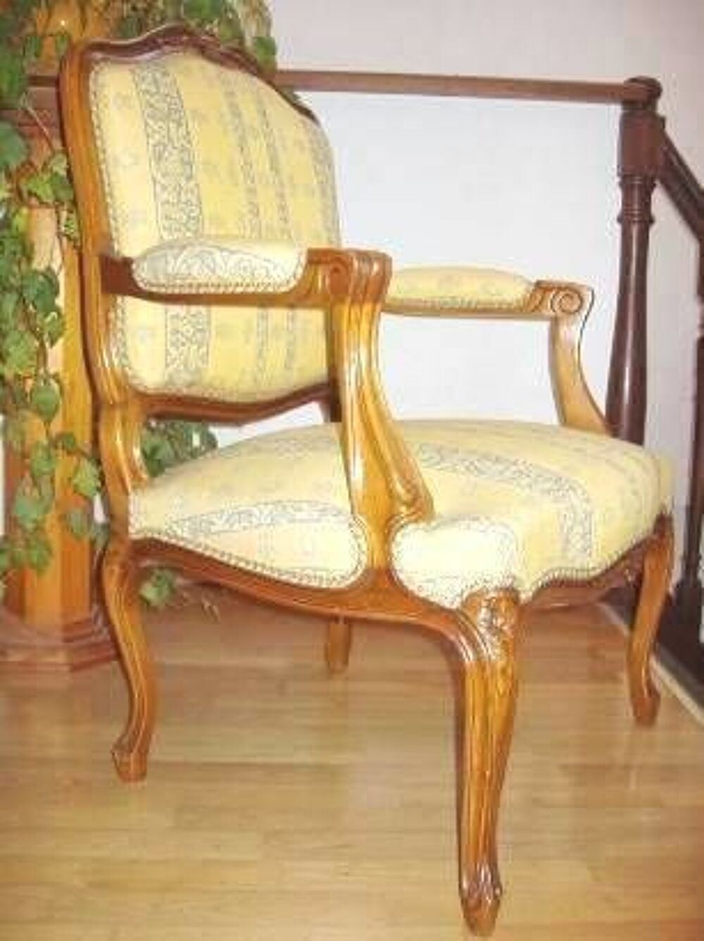 Fauteuil cabriolet Louis XV Meubles