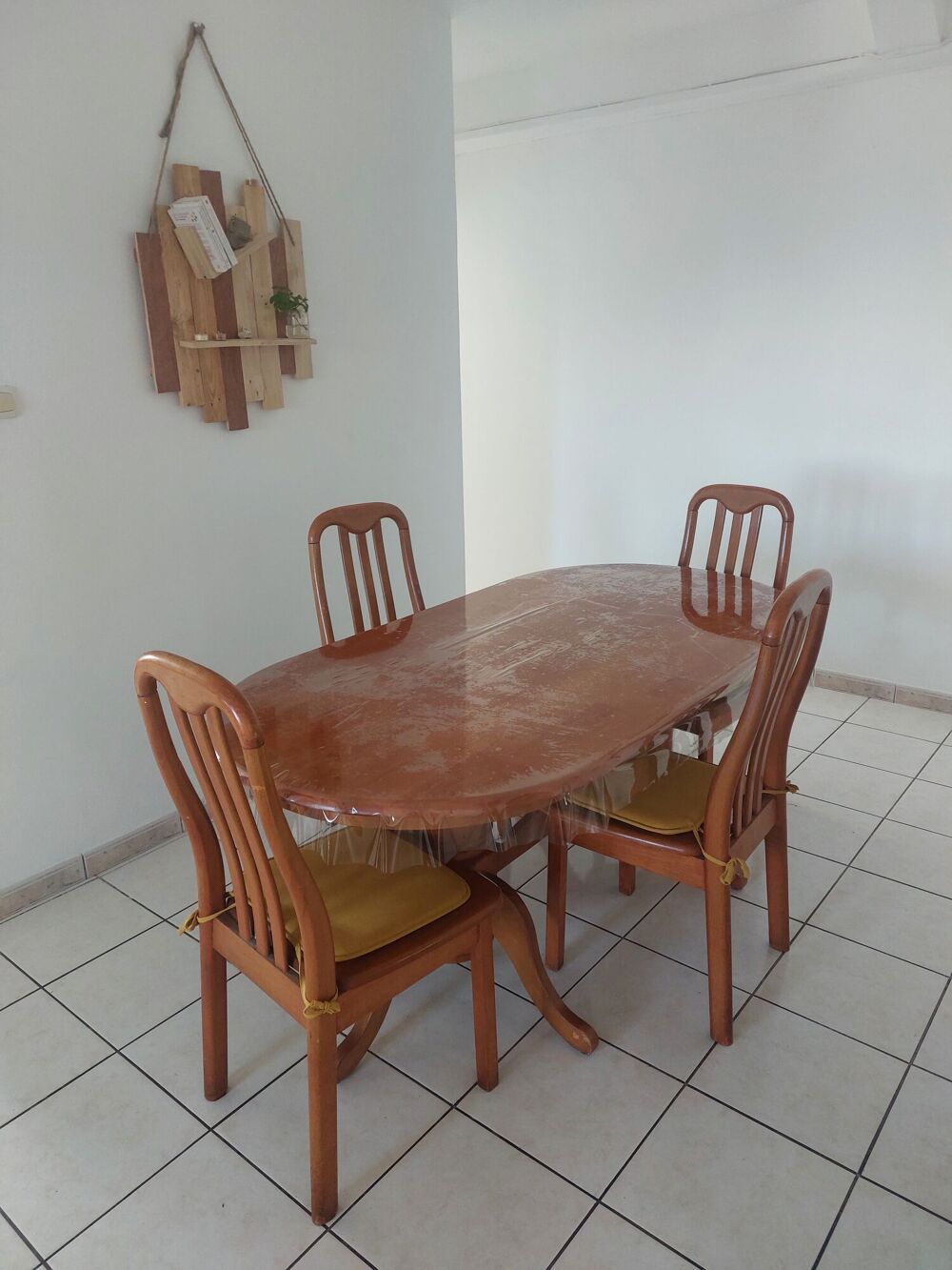 Table et chaises en bois pour salle &agrave; manger Meubles