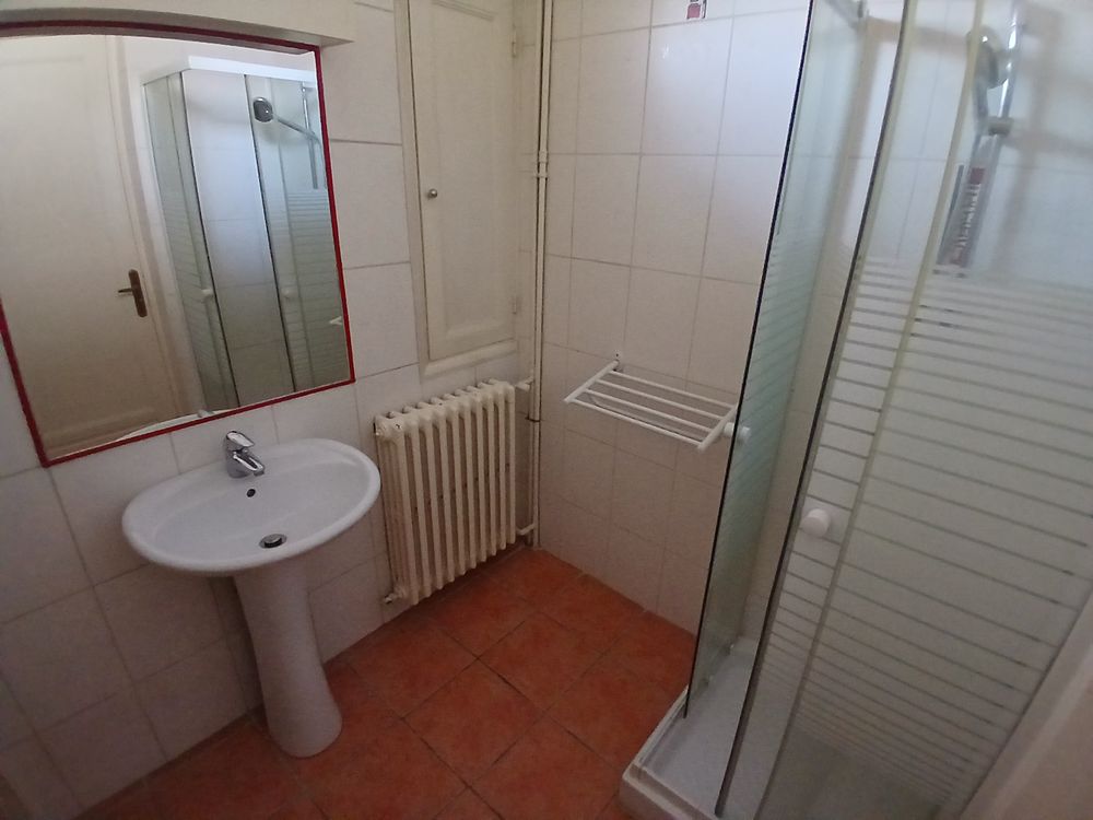 Location Appartement Studio en centre ville de Valence Valence
