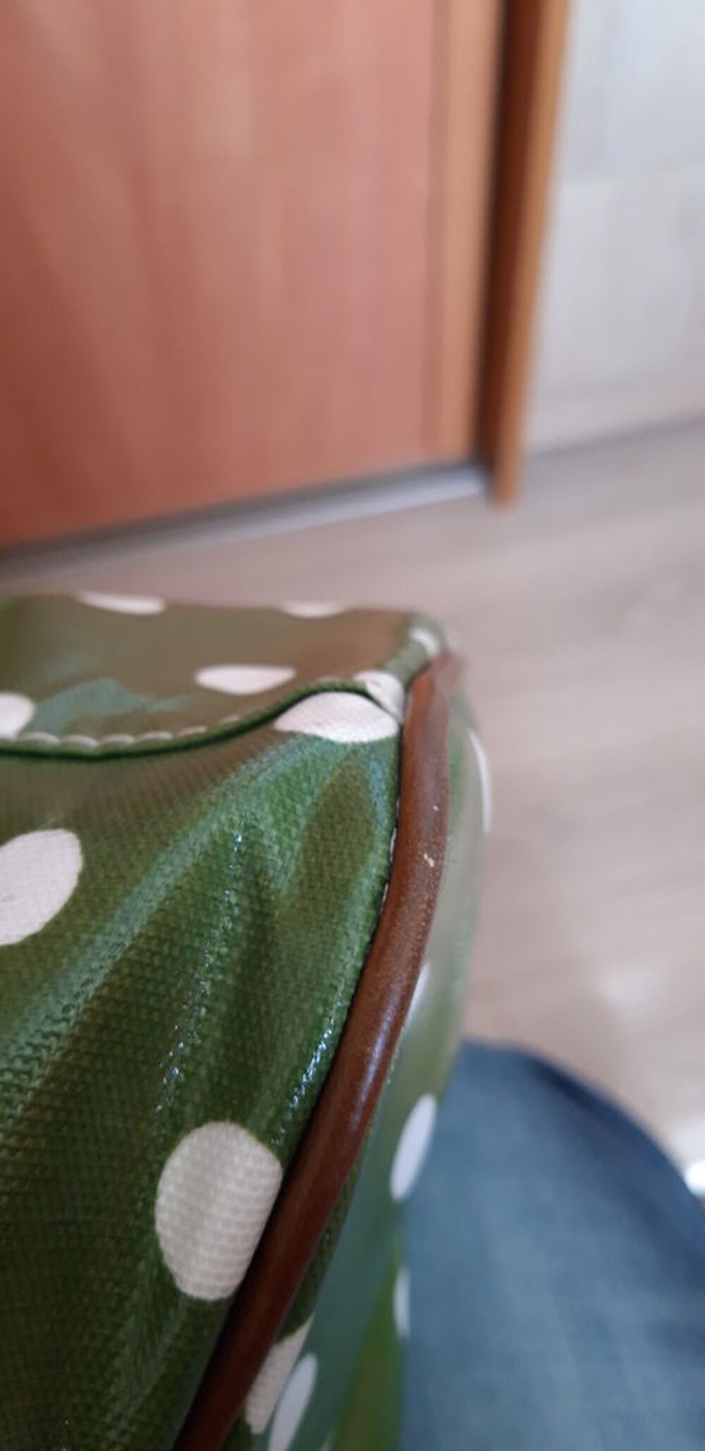 Sac besace vert avec petits pois blanc Maroquinerie