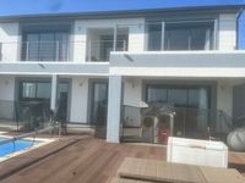   Homme � tout faire  