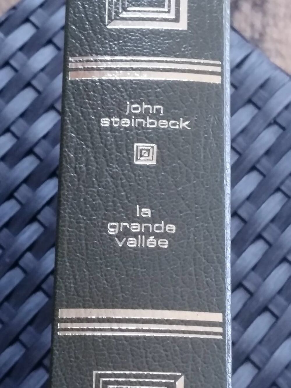 JOHN STEINBECK - LA GRANDE VALL&Eacute;E Livres et BD