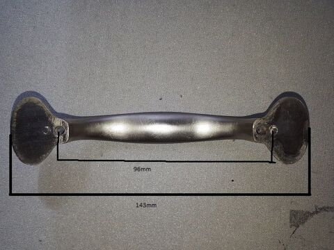 Poign�es de cuisine en ZAMAK 20 Sainte-Hermine (85)