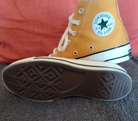 All Star jaune ocre  30 Orthez (64)