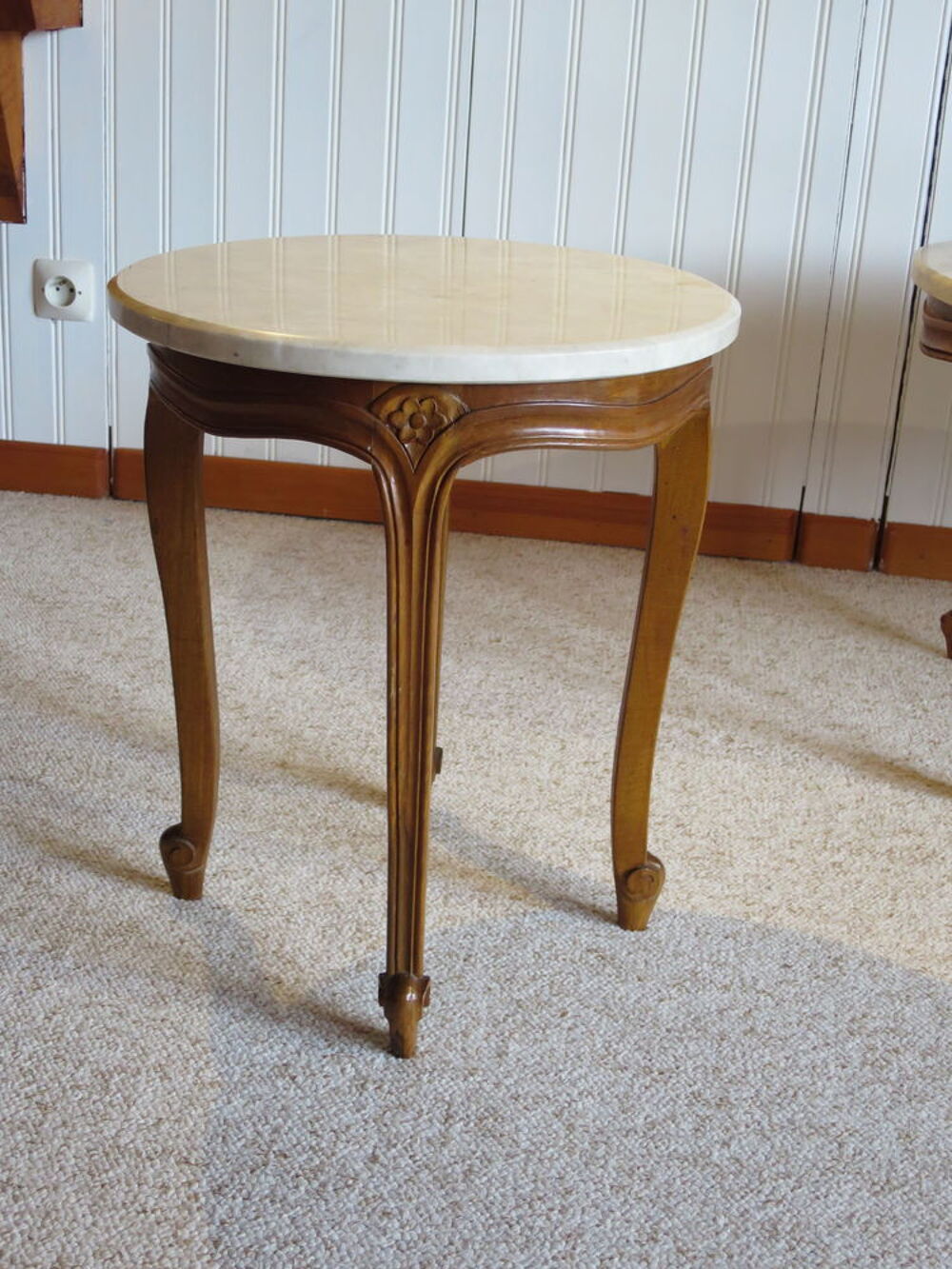 Table basse ronde-bois sculpt&eacute;-marbre blanc-Style r&eacute;gence Meubles