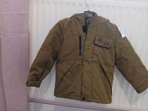 veste garon 6ans 25 Meyzieu (69)
