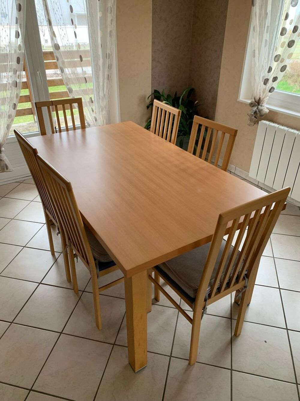 Salle &agrave; manger Meubles
