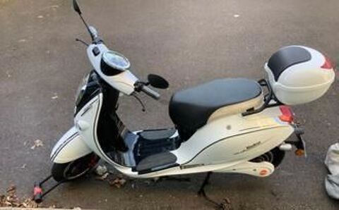 Scooter DIVERS 2021 occasion Asni&egrave;res-sur-Seine 92600
