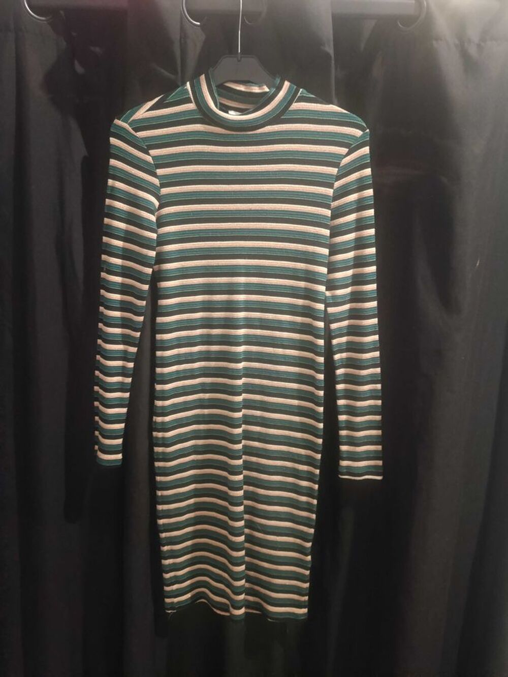vent deux gros sac de v&ecirc;tements robes.pijama chaussures Vêtements