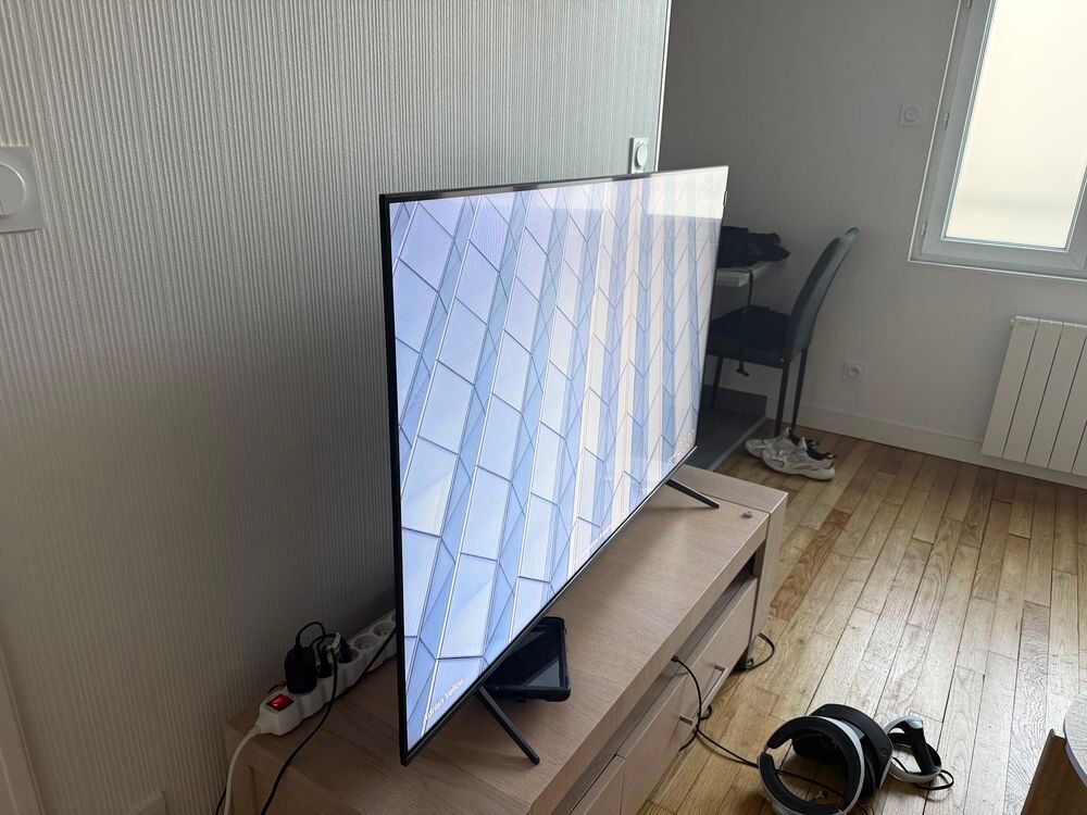 t&eacute;l&eacute; TCL Qled h70cm l123cm Photos/Video/TV