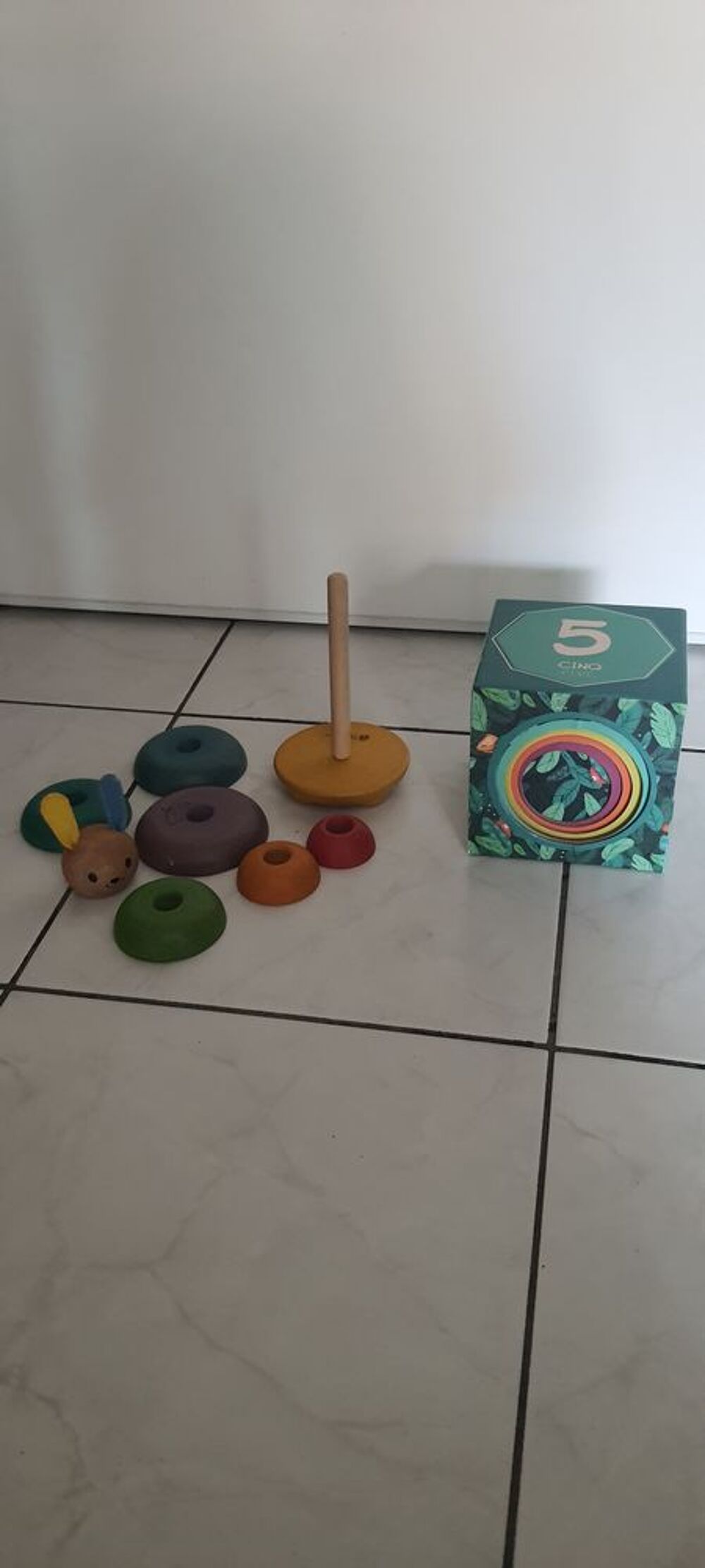 Jeux enfants 18 mois env
Jeux / jouets