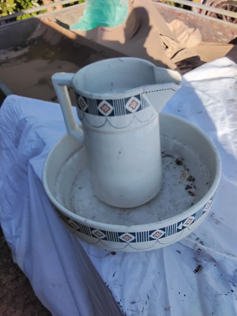 Bassine et bros. En porcelaine. Ancien Décoration