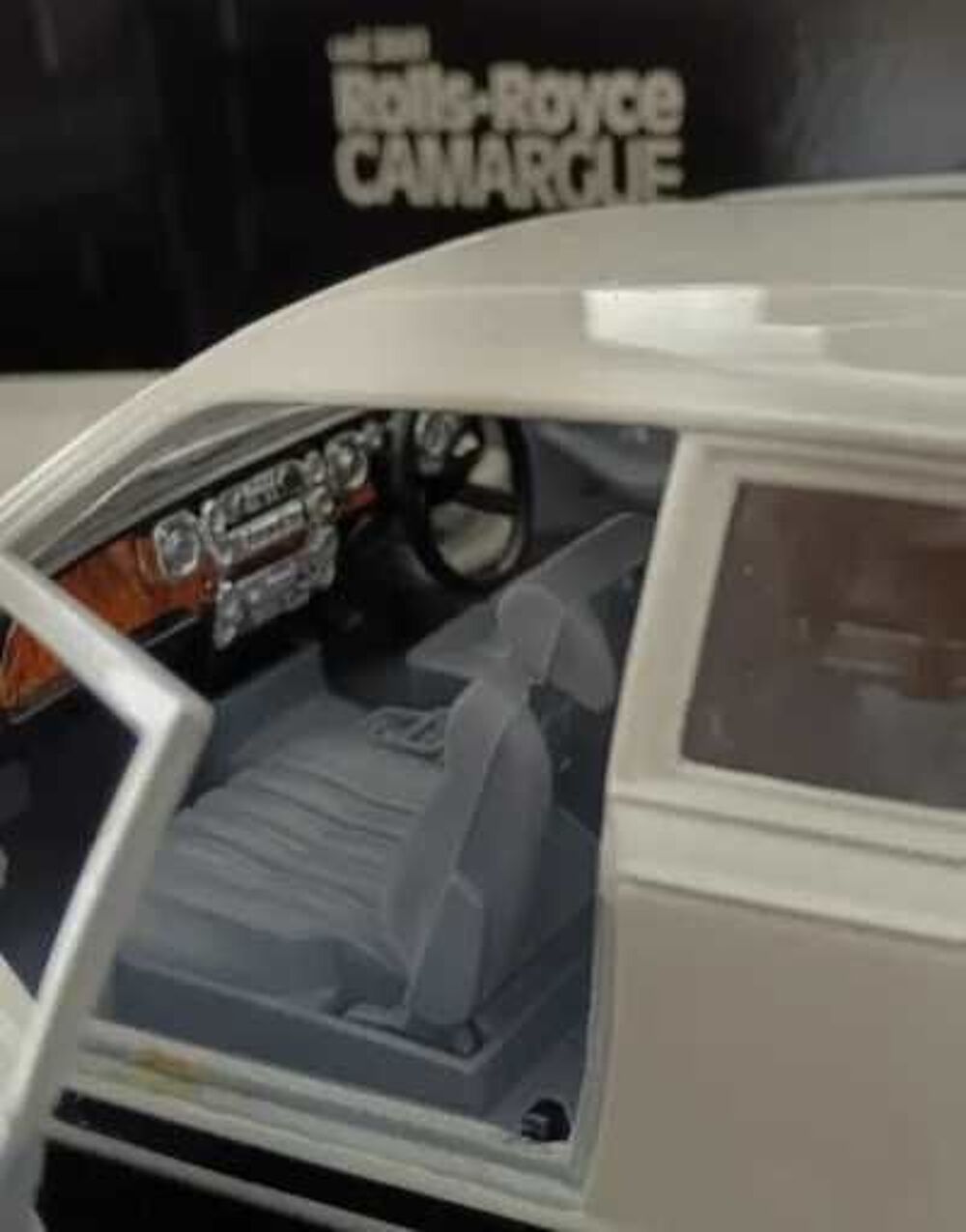 Rolls Royce Camargue 1/22 