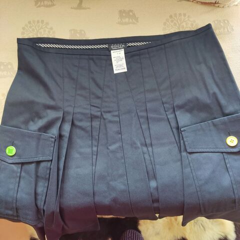 2 jupes Sonia Rikiel Beige et Bleu Marine 25 Megève (74)