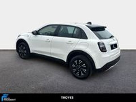 Fiat 600 1.2 Hybrid 100ch DCT6 2024 occasion 10600 La Chapelle-Saint-Luc